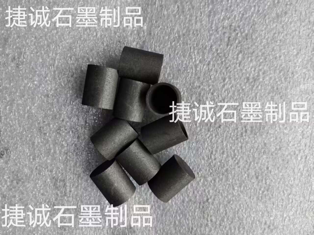 石墨坩埚，石墨坩埚加工，高纯石墨坩埚，石墨熔金坩埚，高纯石墨坩埚加工，石墨匣钵坩埚，石墨熔金坩埚加工，石墨坩埚加工厂，高纯石墨坩埚加工厂，石墨坩埚生产厂家